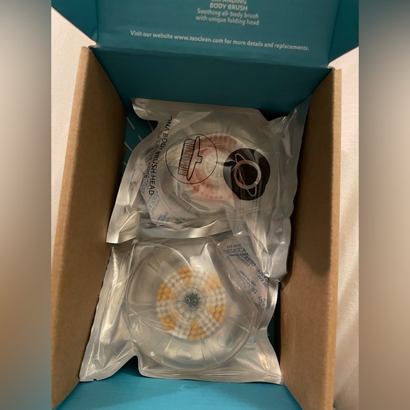 Tao Ona Facial Cleansing Brush - Picture 3 of 4